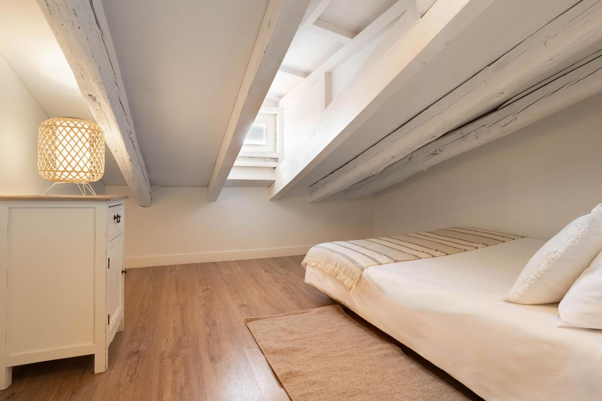Apartamento Plaza Mayor Attic En Madrid Esterno foto